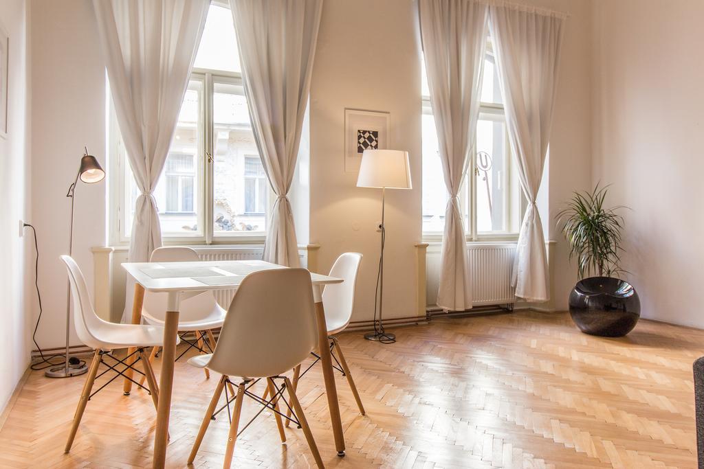 Mighty Prague Apartments Truhlarska Εξωτερικό φωτογραφία